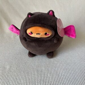 Smoko Tayto potato  plush in Bat costume Mini Mochi Plush New